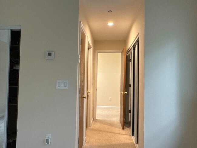 Building Photo - 73 Arrowhead Cir