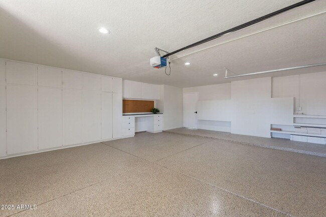 Building Photo - 8338 E San Rafael Dr