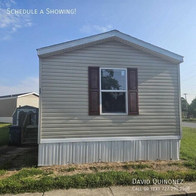 Building Photo - 2737 W Washington Center Rd