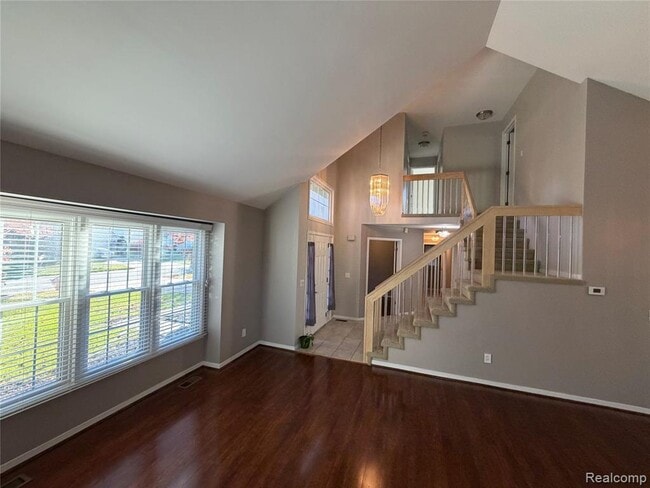 Building Photo - 39588 Squire Rd