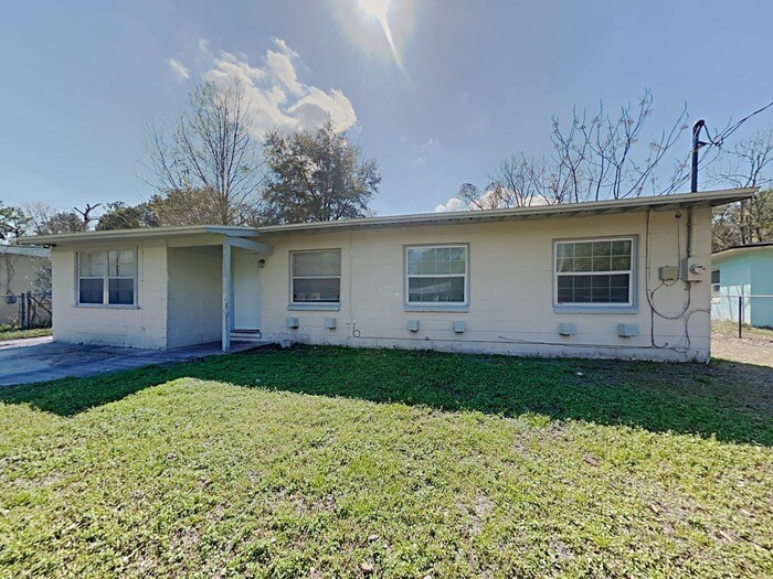Primary Photo - 5150 Corsair Ave