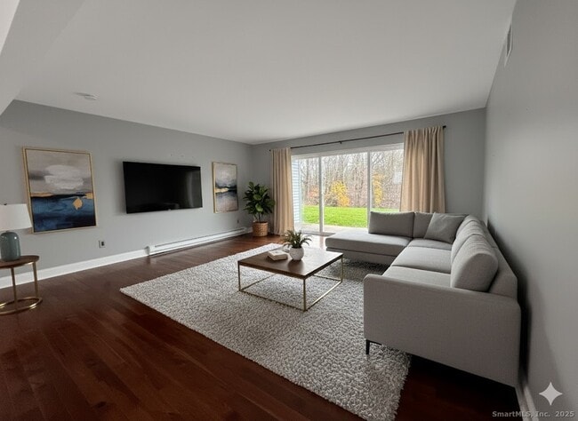 Primary Photo - 109 Candlewood Dr