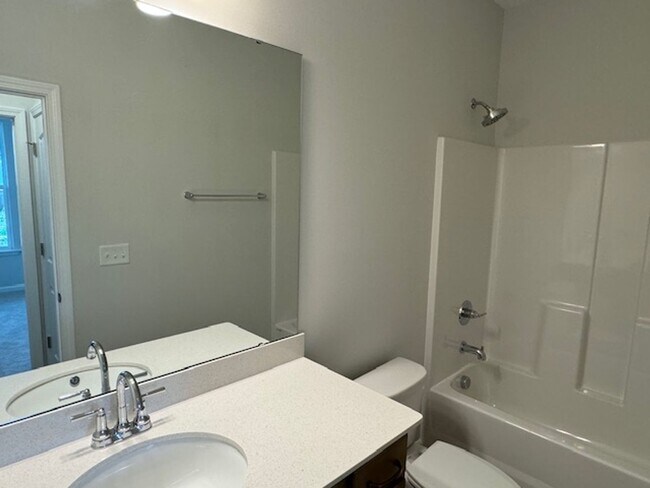 Building Photo - Renaissance at White Oak
