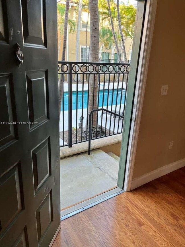 Building Photo - 2891 NE 185th St