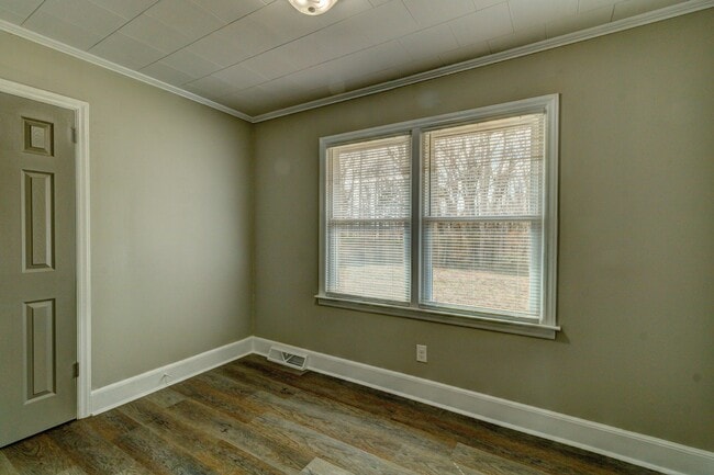 Building Photo - 136 Pony Barn Rd