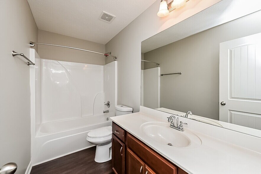 Building Photo - 1112 Moonriver Cove