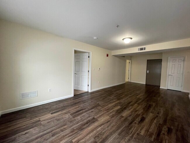 Building Photo - 20 Sentinel Court