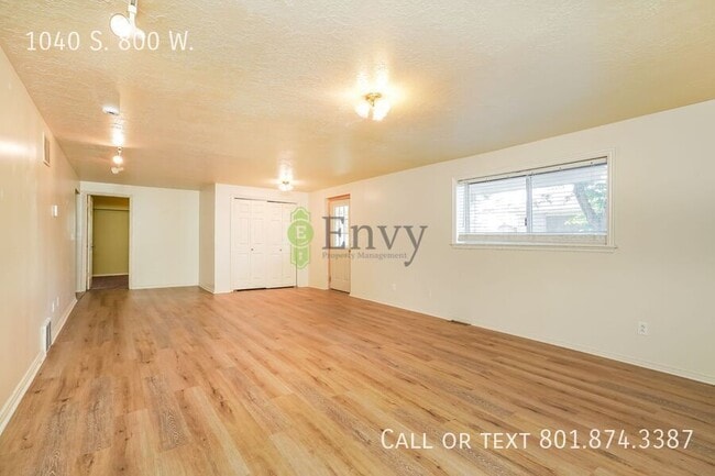 Building Photo - 1040 S 800 W