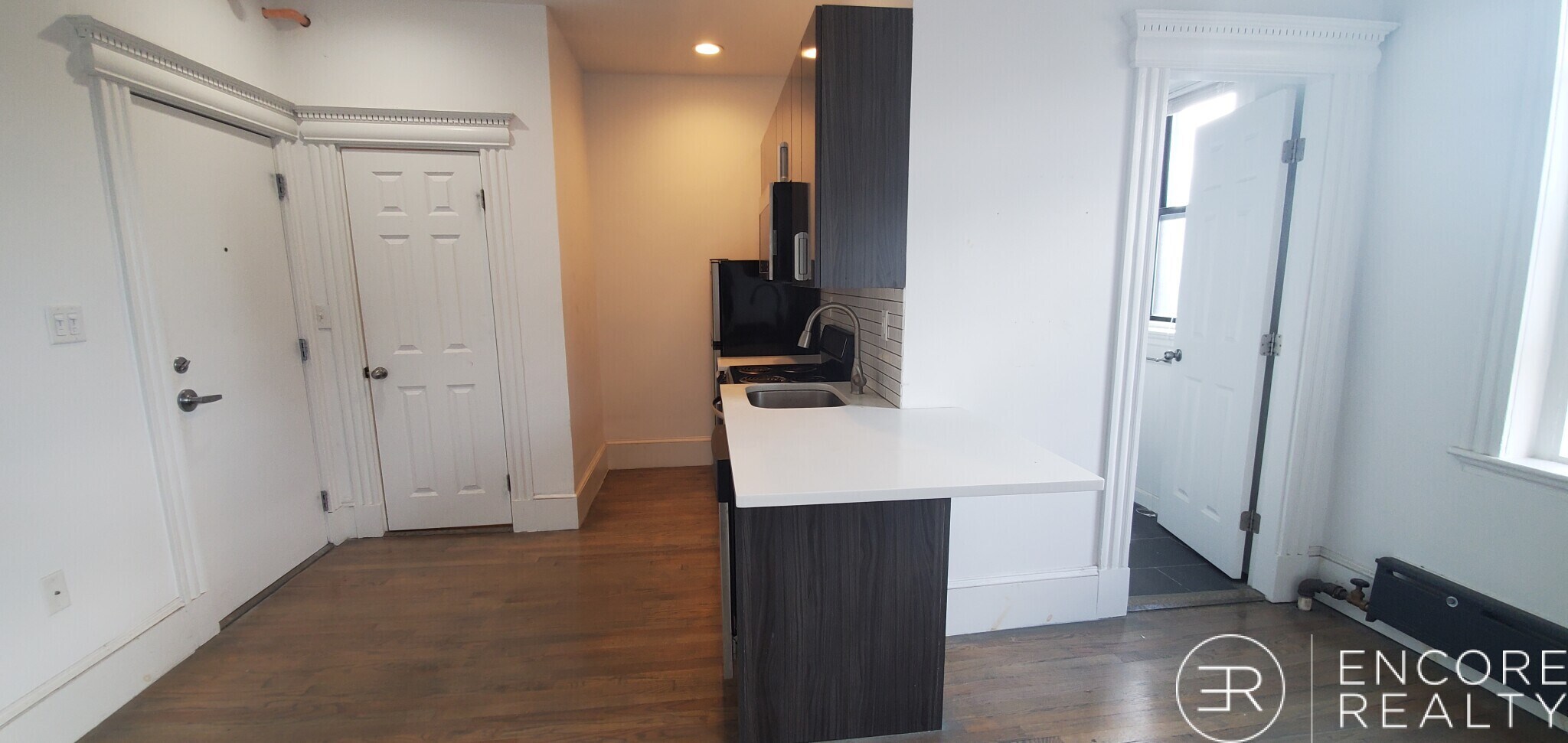 Building Photo - 11 Queensberry St