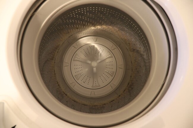 Building Photo - 257 Canby St