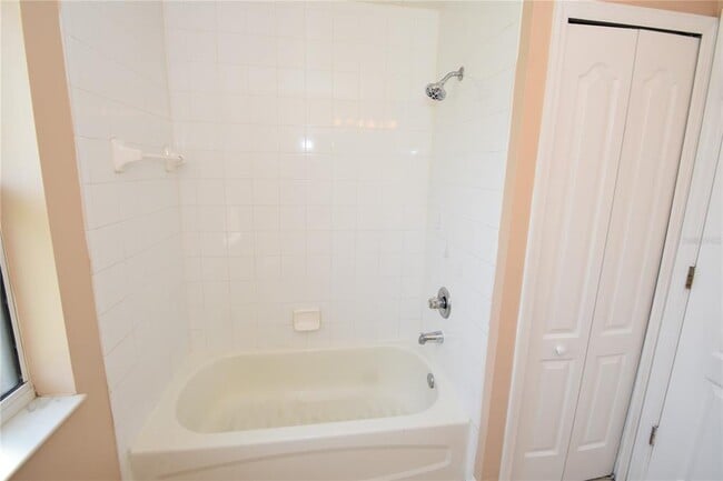 Building Photo - 13 Sergeant Ct