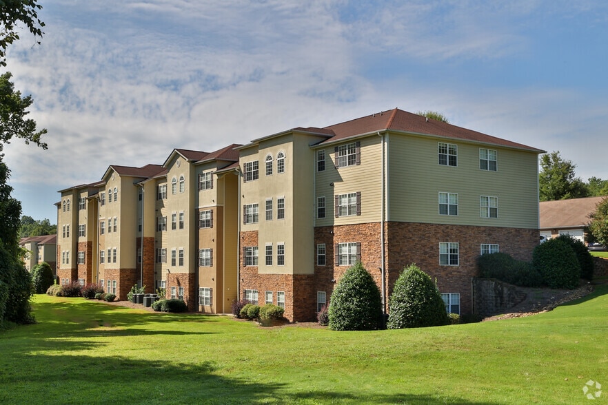 Primary Photo - Tuscan Heights