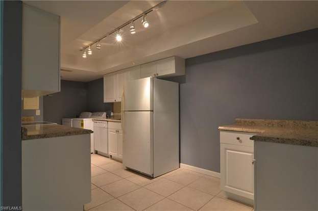Building Photo - 3635 Boca Ciega Dr