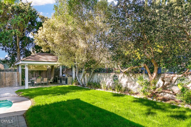 Building Photo - 2065 San Marino Ave