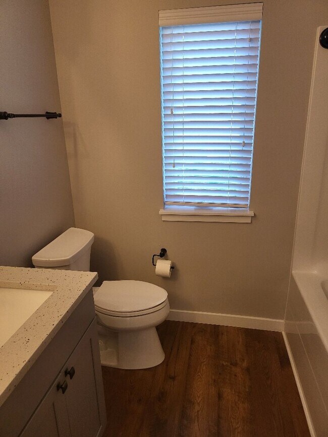 Building Photo - STATUS: AVAILABLE  | $2100.00 a month + $1...