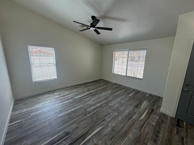 Building Photo - 9155 W Villa Rita Dr