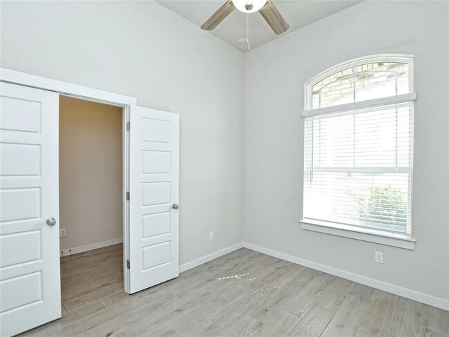 Building Photo - 1016 Paddock Ln