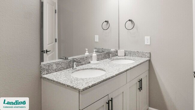 Building Photo - 3060 Steeple Cir