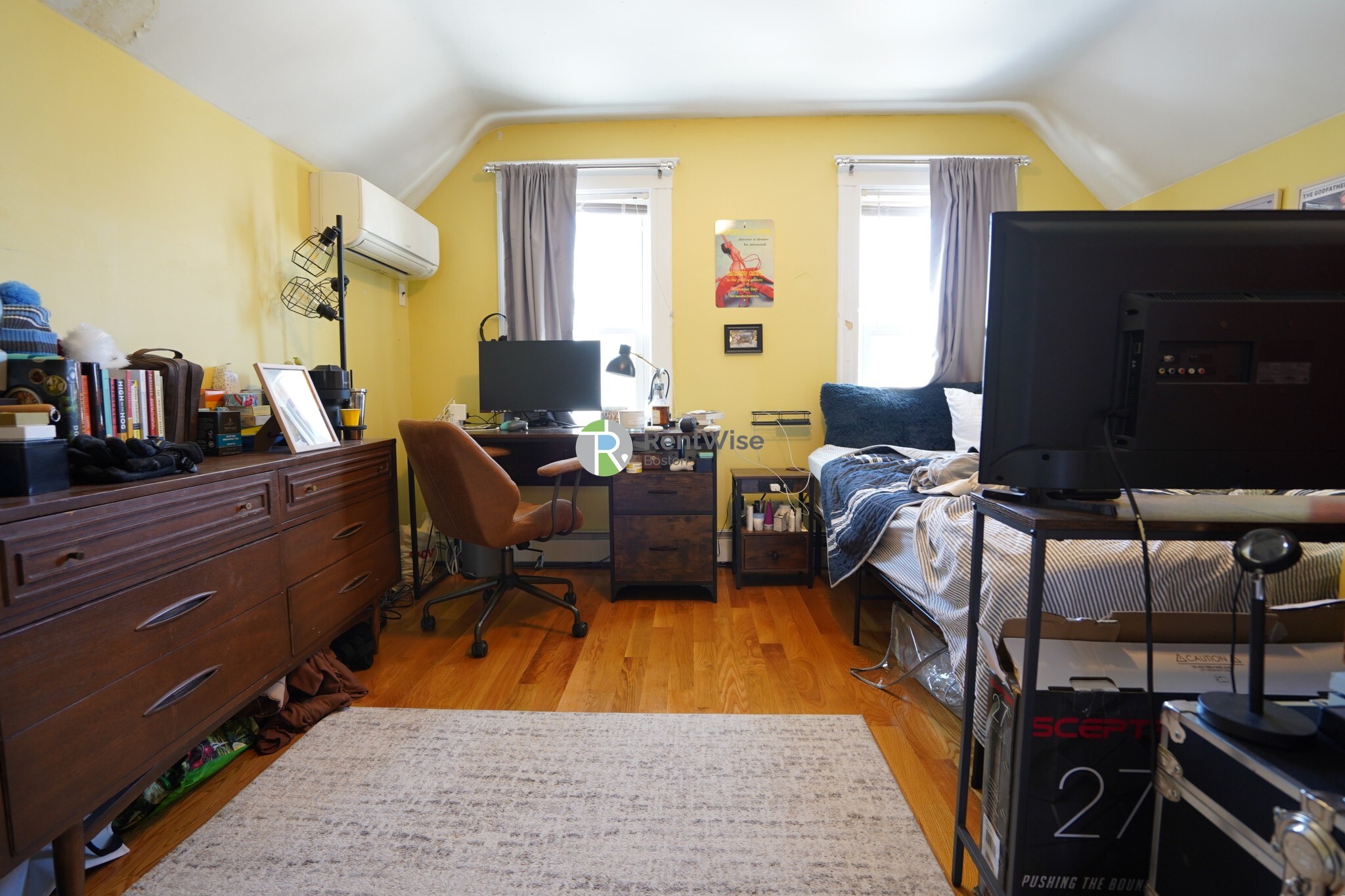 Building Photo - 52 Pearson Rd