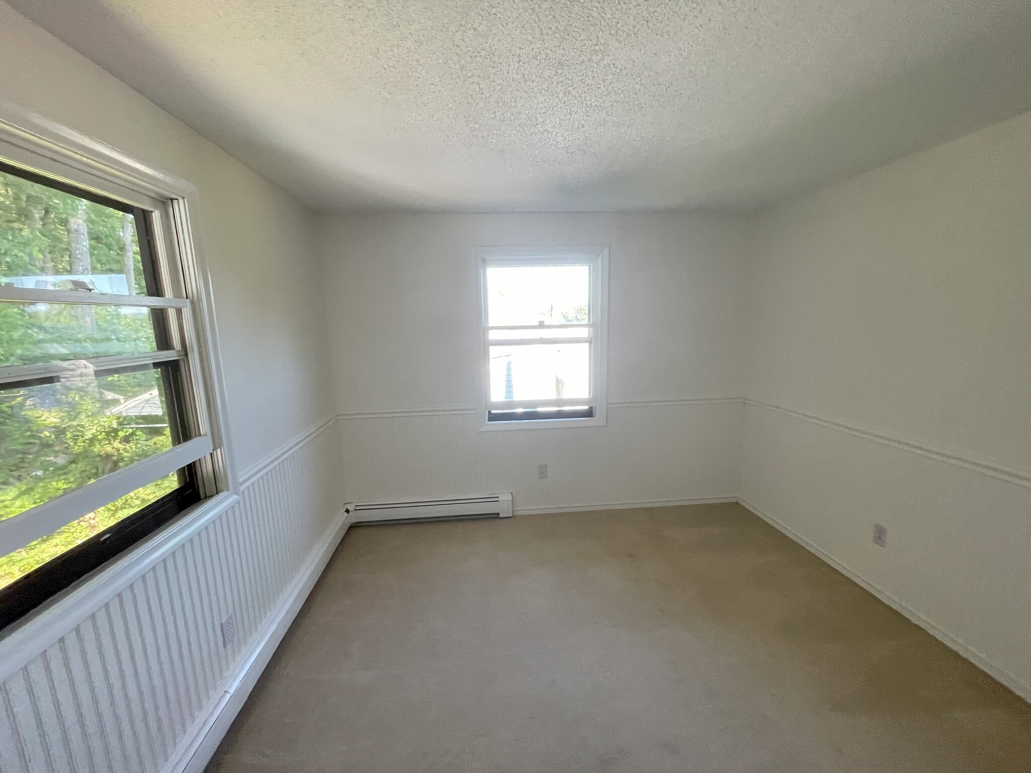 Building Photo - 136 Millard St