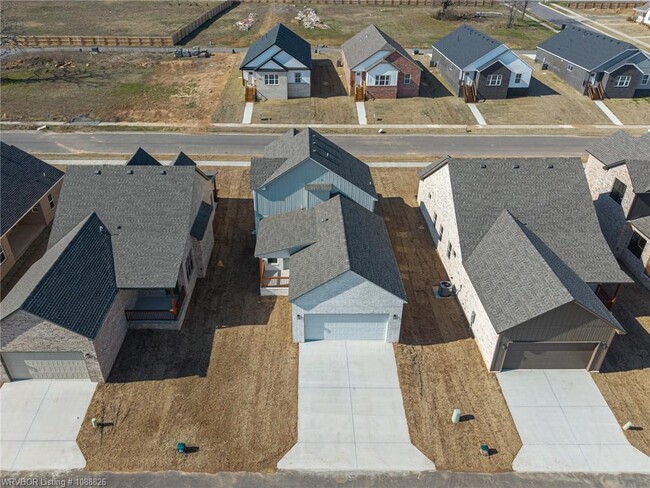 Building Photo - 6811 Fir St