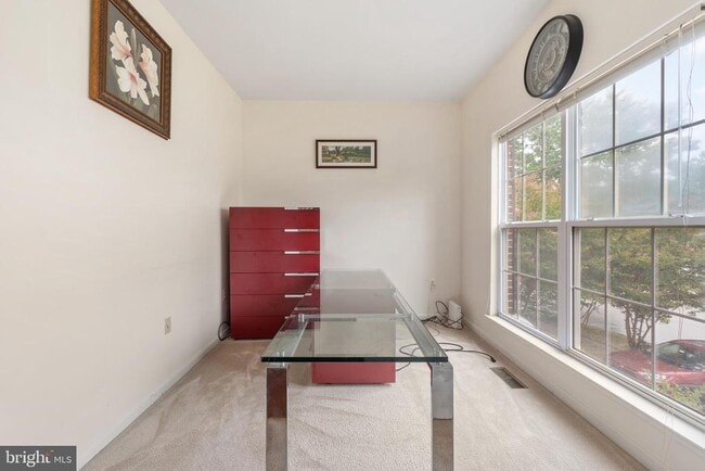 Building Photo - 10107 Mike Rd