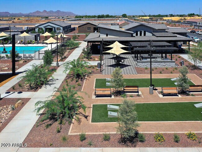 Building Photo - 37061 N Sidewinder Dr