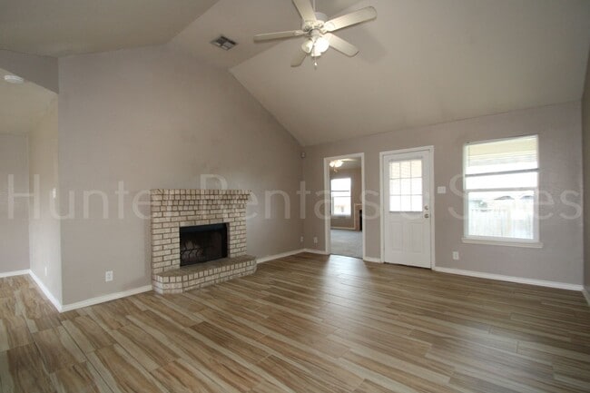 Building Photo - Well-Maintained & Move-In Ready in South Killeen