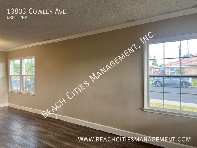 Building Photo - 13803 Cowley Ave
