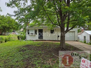 Building Photo - Adorable 2 Bedroom, 1 Bathroom, 1 Car Garage House in Independence!