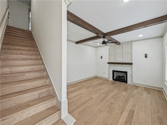 Building Photo - 7671 Scenic Vly Ave