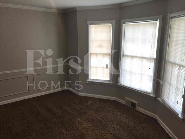 Building Photo - 2097 Meadowview Lane