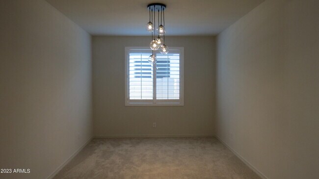 Building Photo - 5862 N 86th Dr