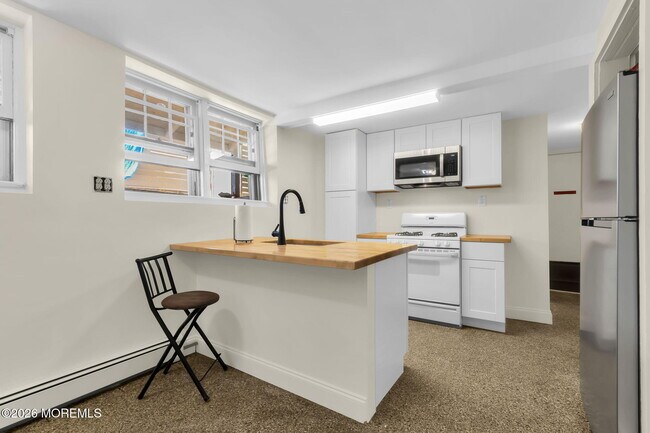 Building Photo - 69 Mt Tabor Way