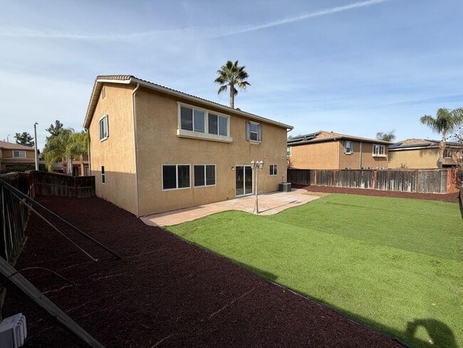 Building Photo - 28700 Lavatera Ave