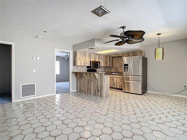 Building Photo - 813 Ormond St