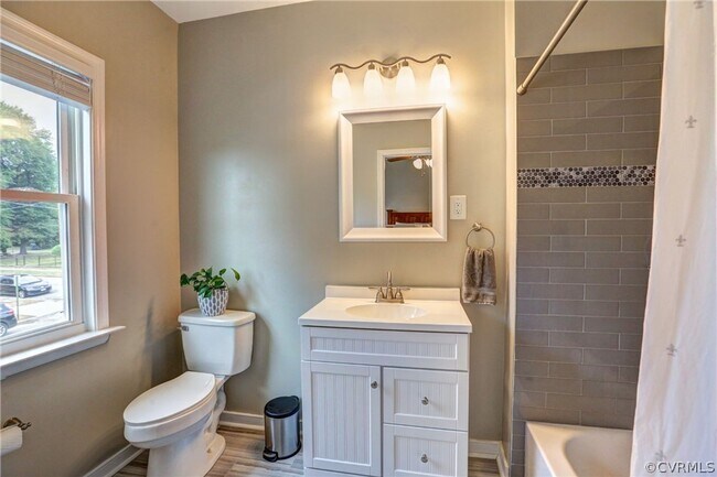 Building Photo - Quiet Cozy Northside Home for Rent