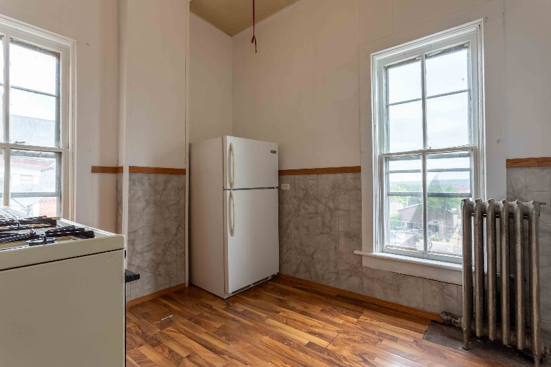 Building Photo - 1660 Iowa St