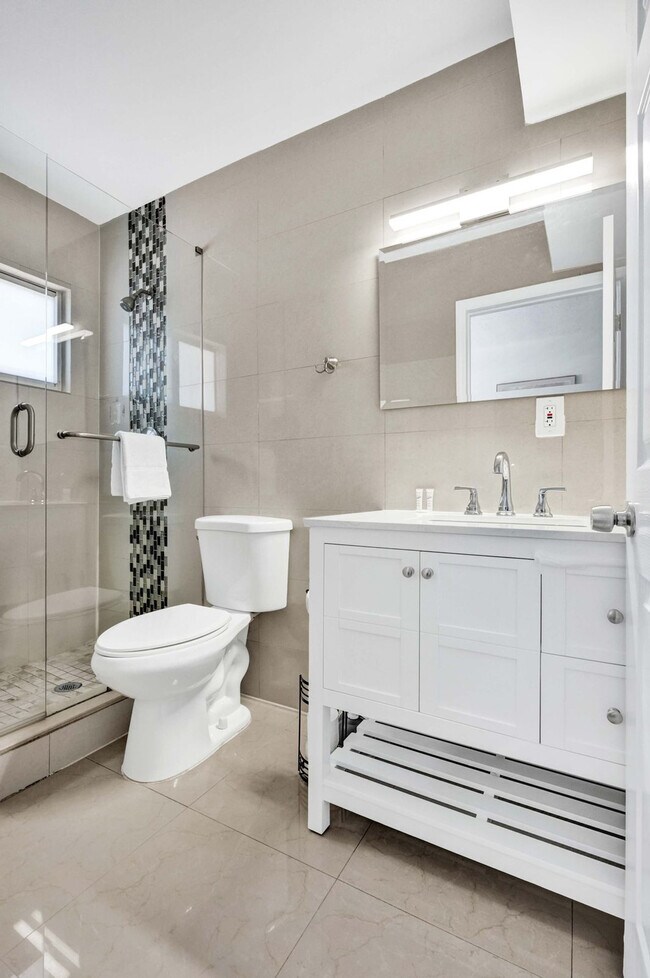 Building Photo - 905 N Federal Hwy