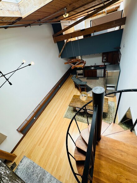 Building Photo - 4300 Horton St