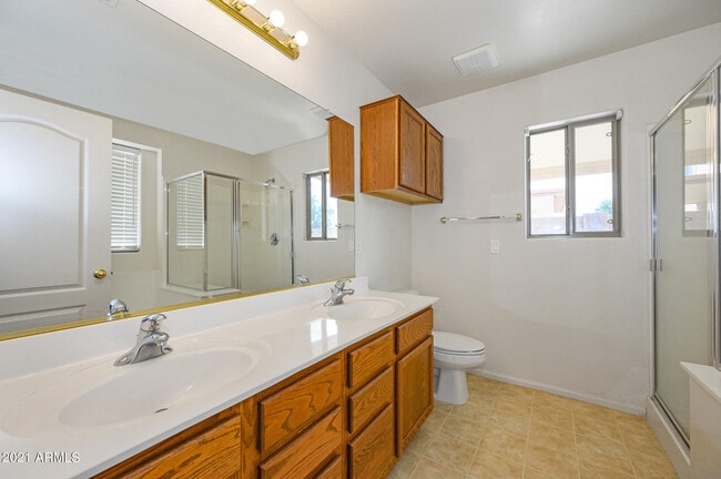 Building Photo - 1647 E Keith Ave