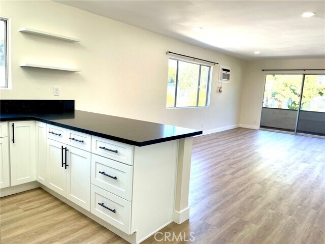 Building Photo - 2728 Crestmoore Pl