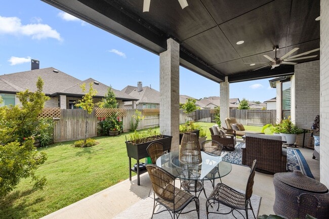 Building Photo - 17910 McClary Cardinal Dr