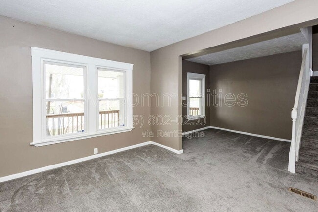 Building Photo - 7618 Grand Division Ave