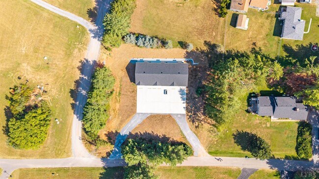 Building Photo - 45 Savage Dr