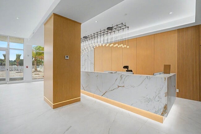 Building Photo - 4201 N Ocean Blvd