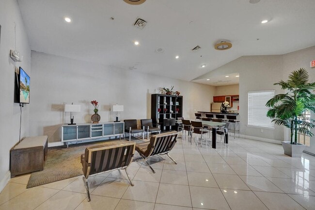 Building Photo - 12650 Vista Isles Dr