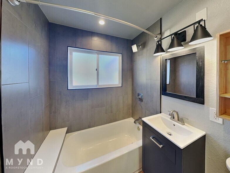 Building Photo - 1260 S Hudson St