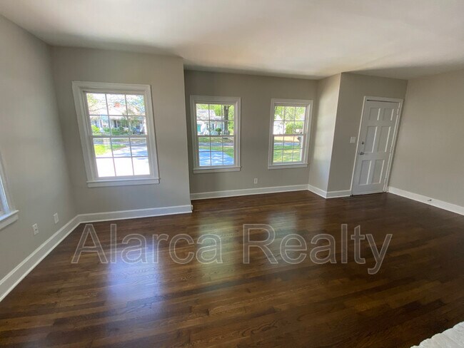 Building Photo - 1513 Kimberly Rd