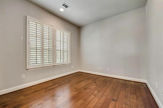 Building Photo - 4343 McKinney Ave